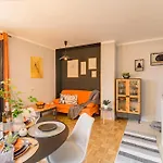 Sarah Apartment *