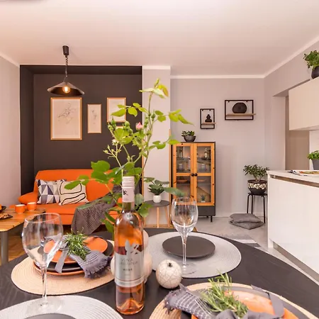 Sarah * بوريتش